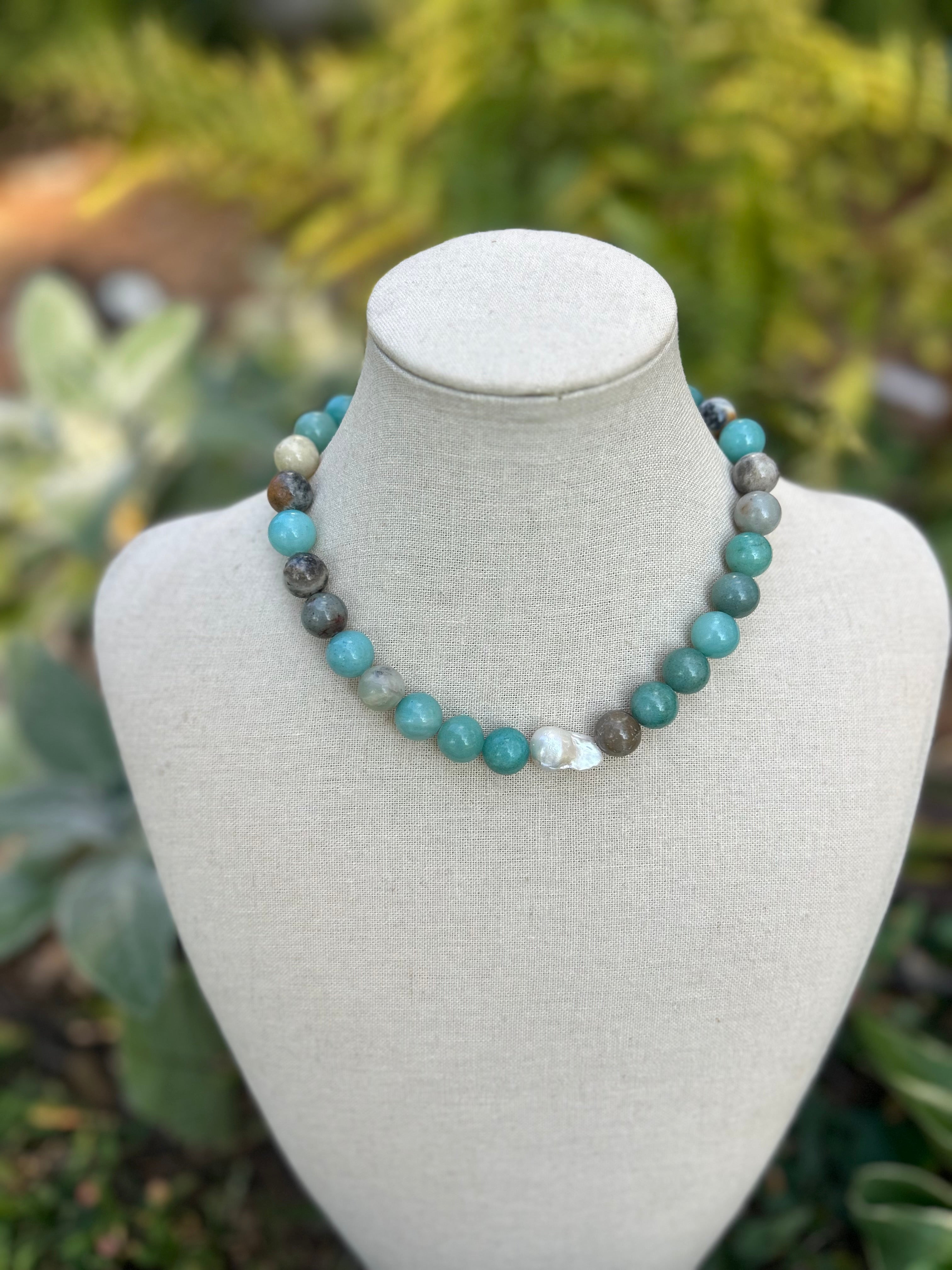 Claire Necklace