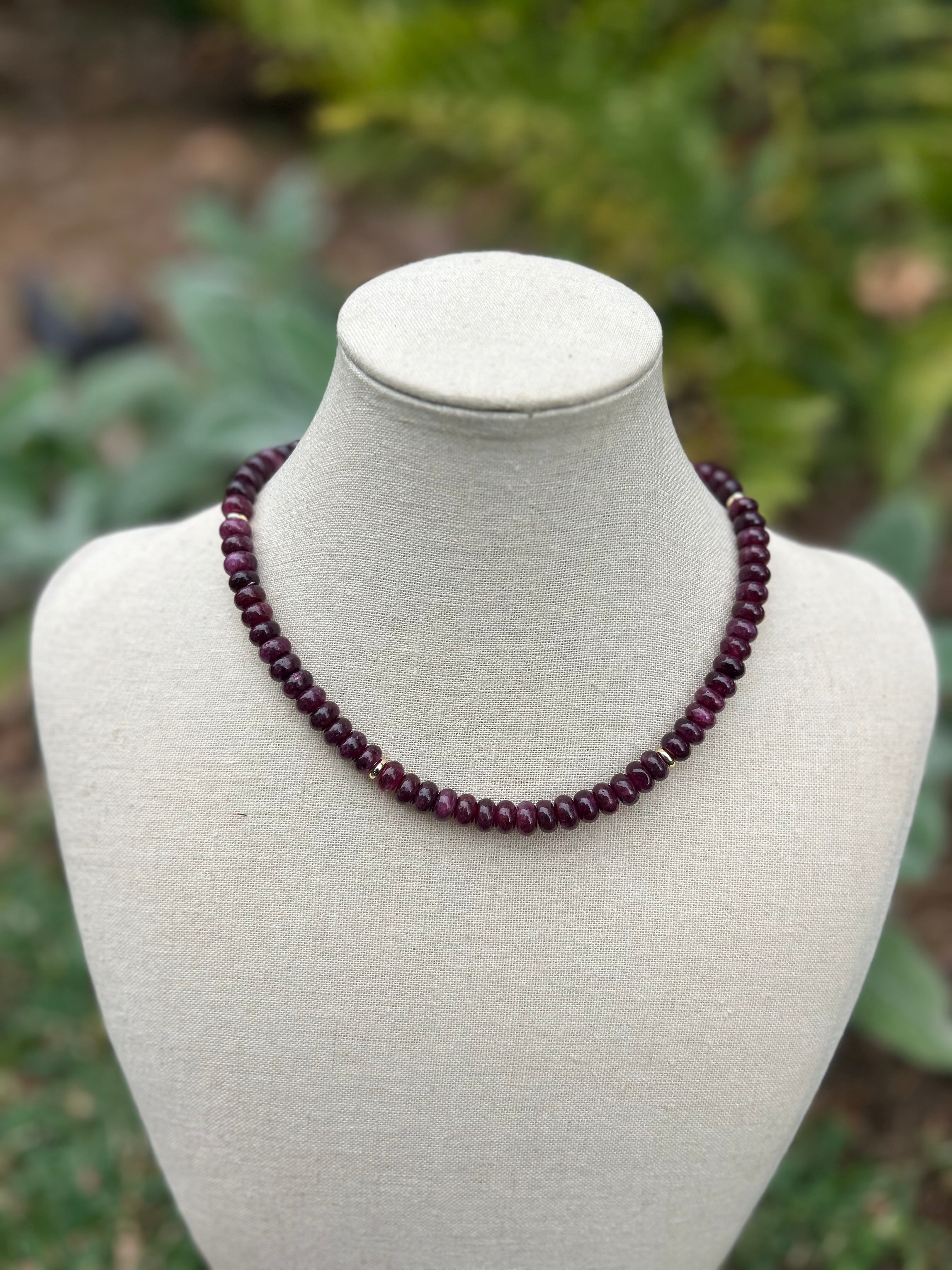Vivi Necklace