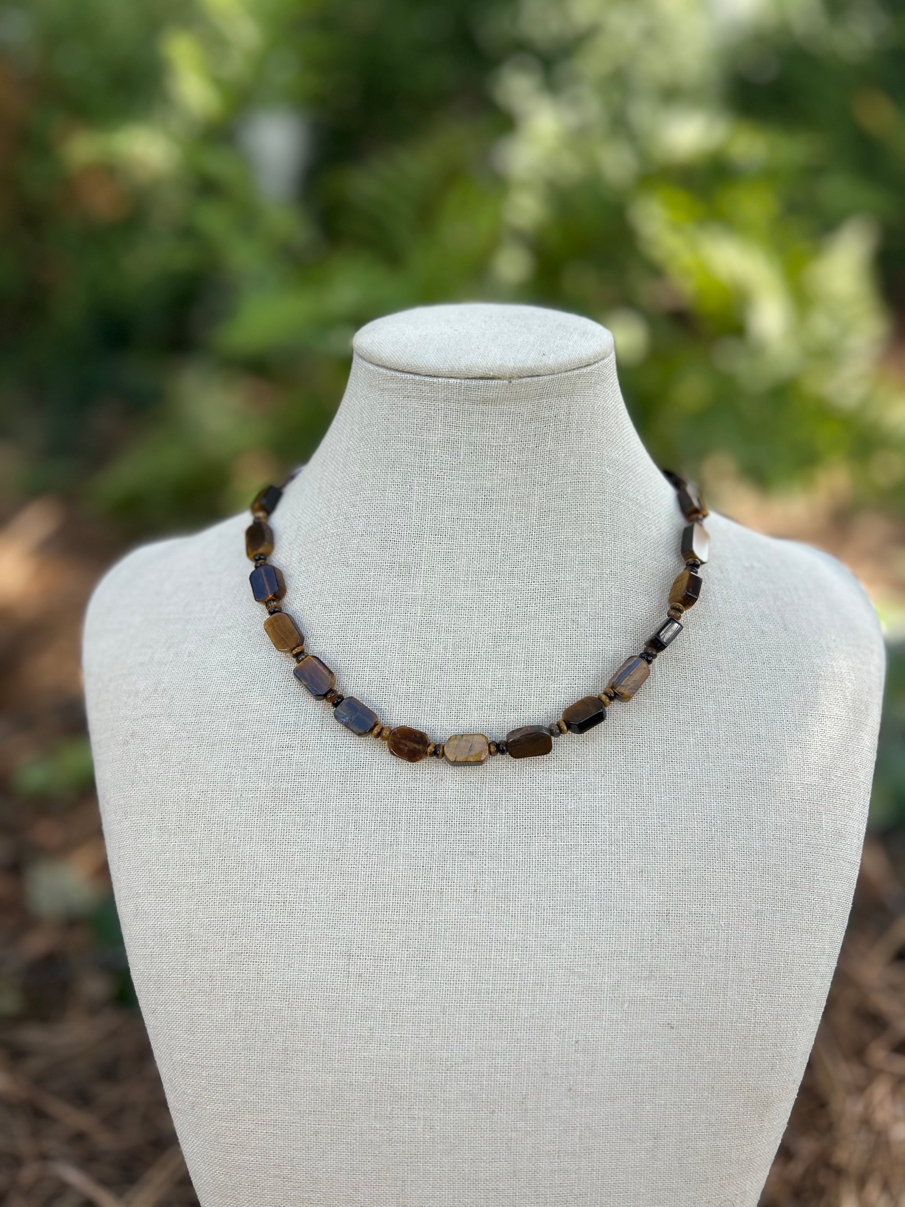 Estella Necklace